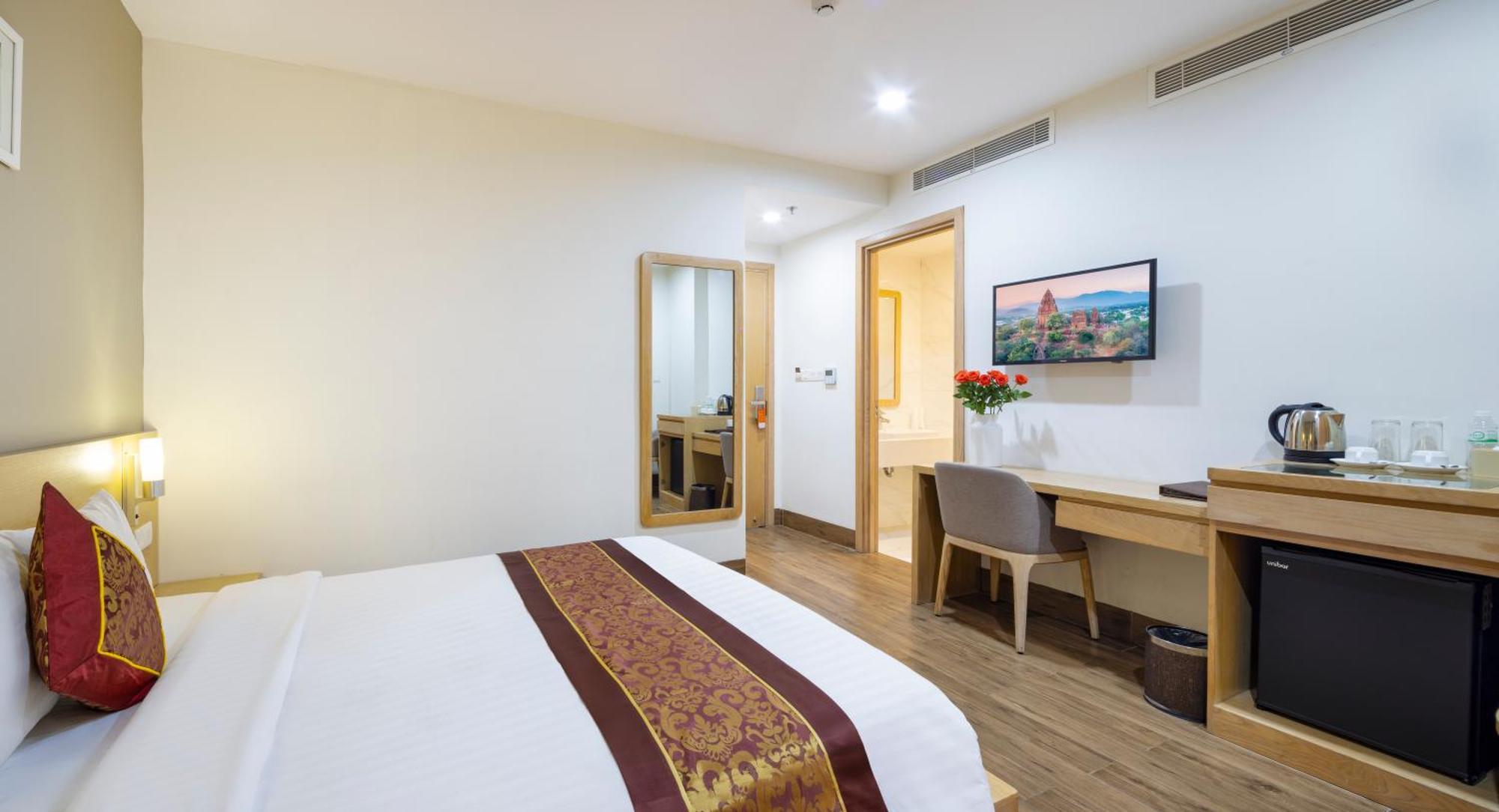 Monica Khách sạn Nha Trang